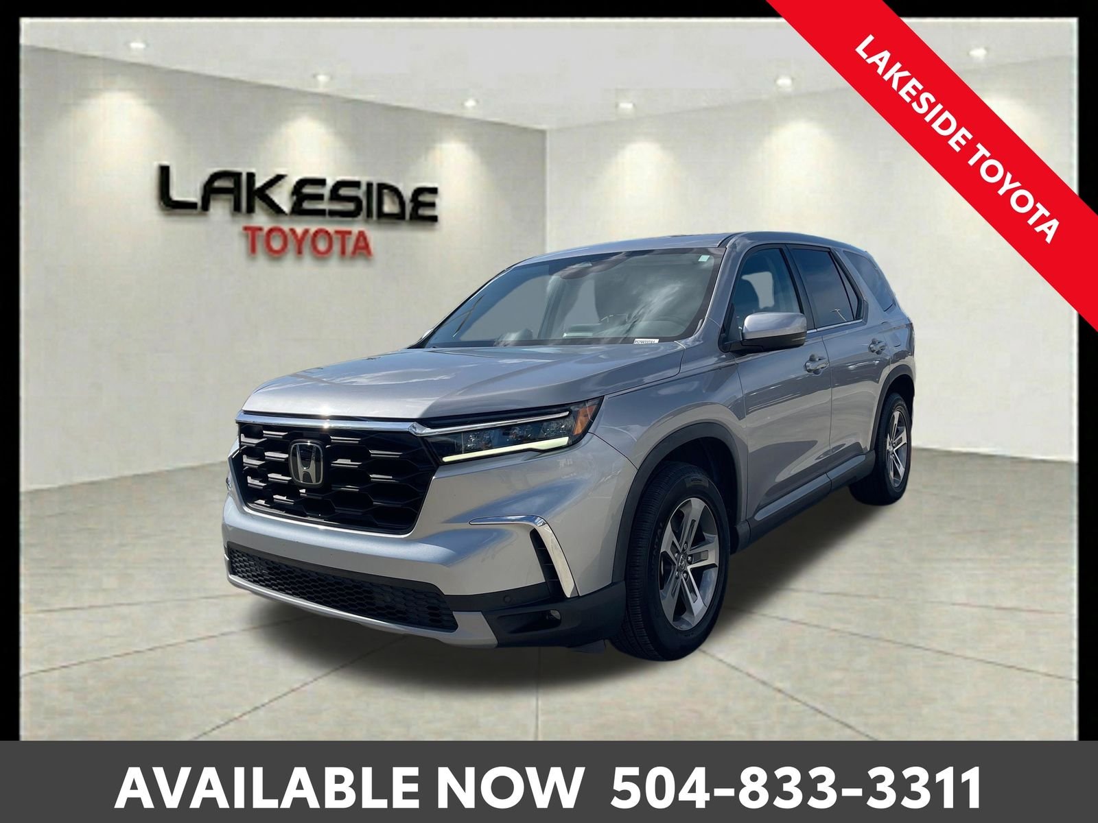 Used 2023 Silver Honda EX-L image 1