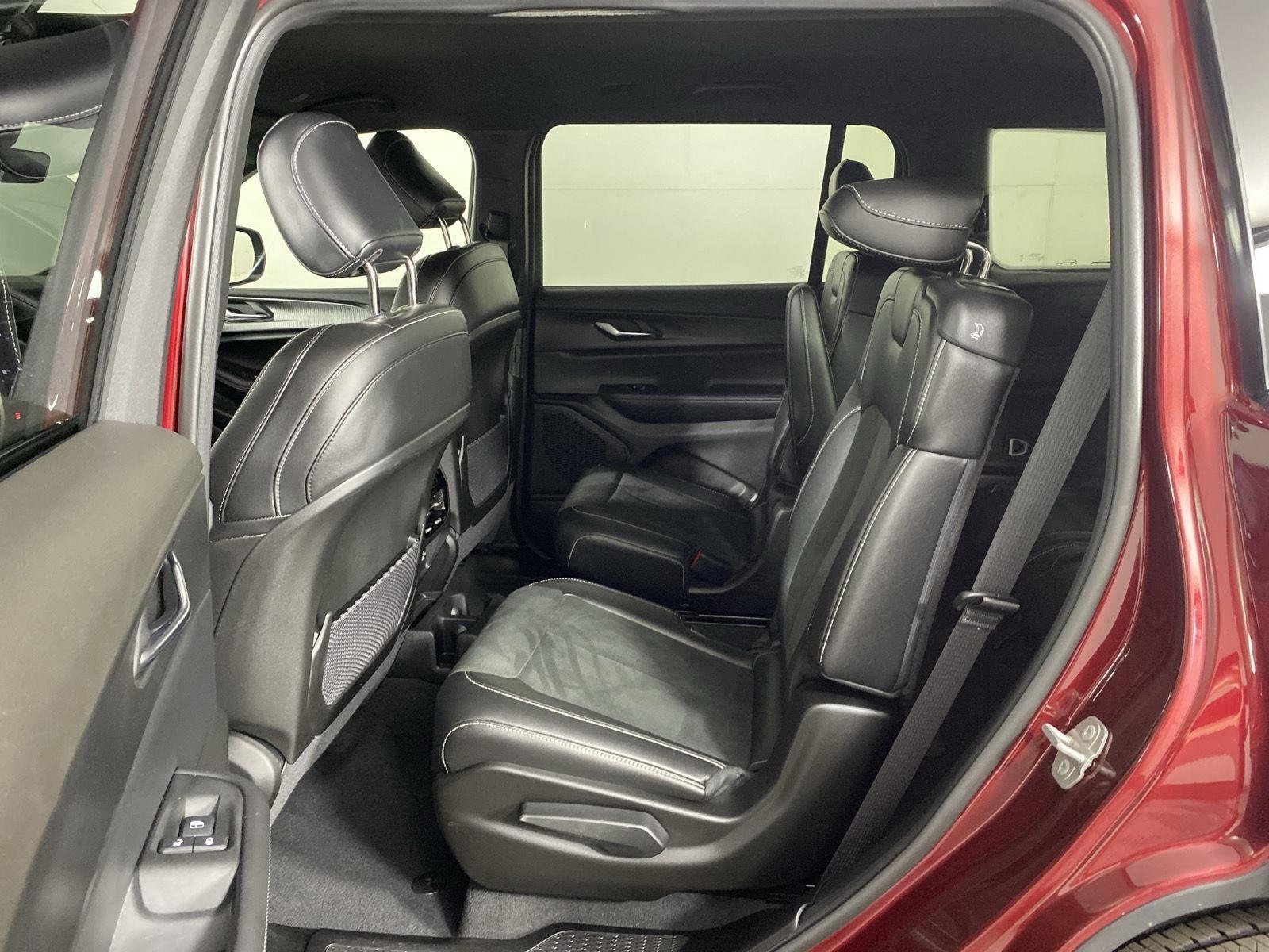 Used 2025 Velvet Red Pearlcoat Jeep Altitude image 25