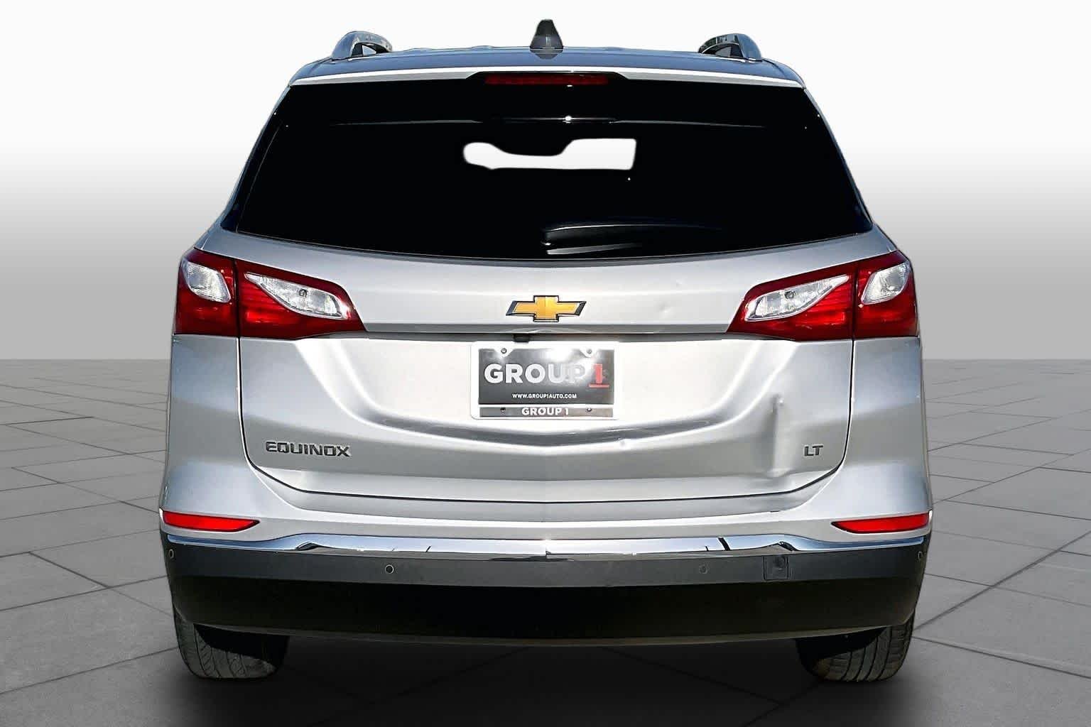 Used 2018 Silver Ice Metallic Chevrolet LT image 4