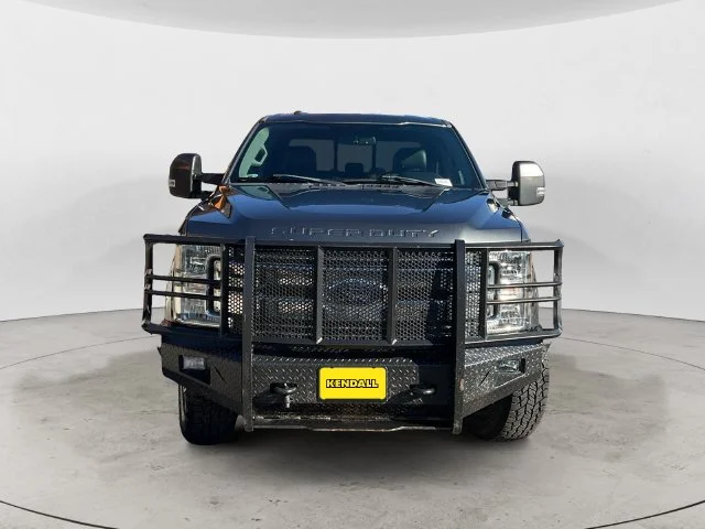 Used 2017 Magnetic Ford Lariat image 2