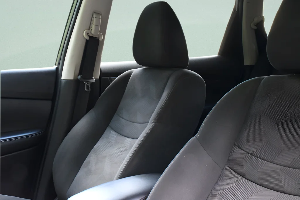 Used 2016 Gray Nissan SV image 26