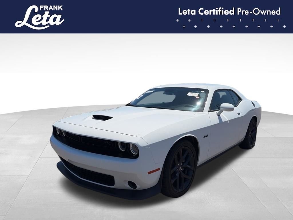 2023 Dodge Challenger R/T's photo