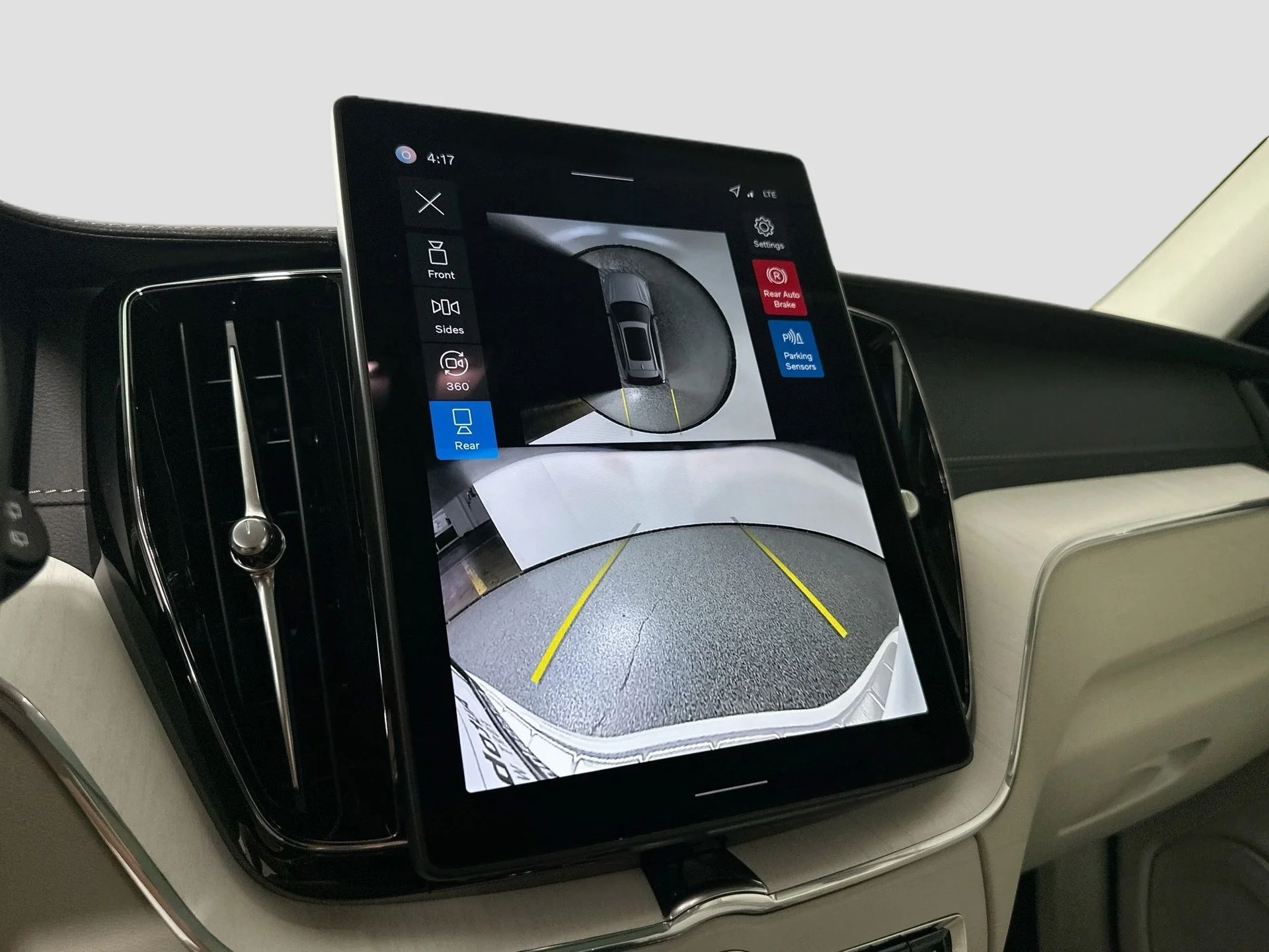 New 2026 Crystal White Volvo Ultra image 11