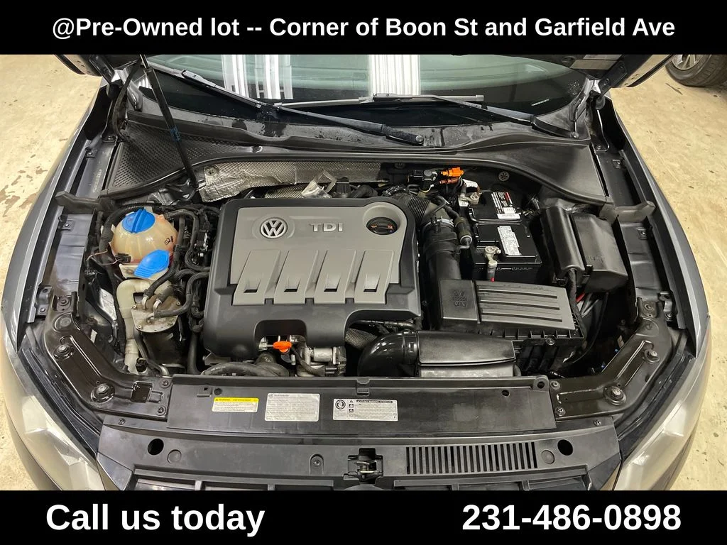 Used 2013 Gray Volkswagen TDI SEL Premium image 3