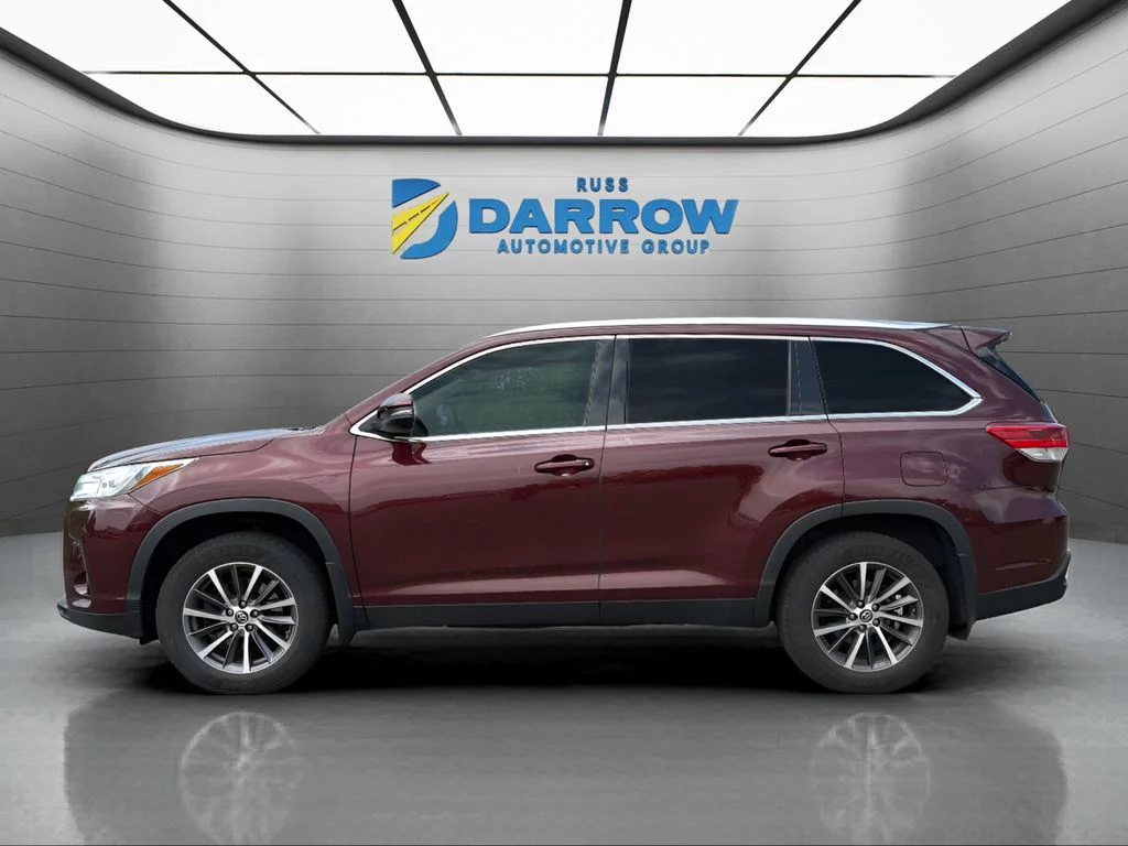 Used 2019 Red Toyota XLE image 2