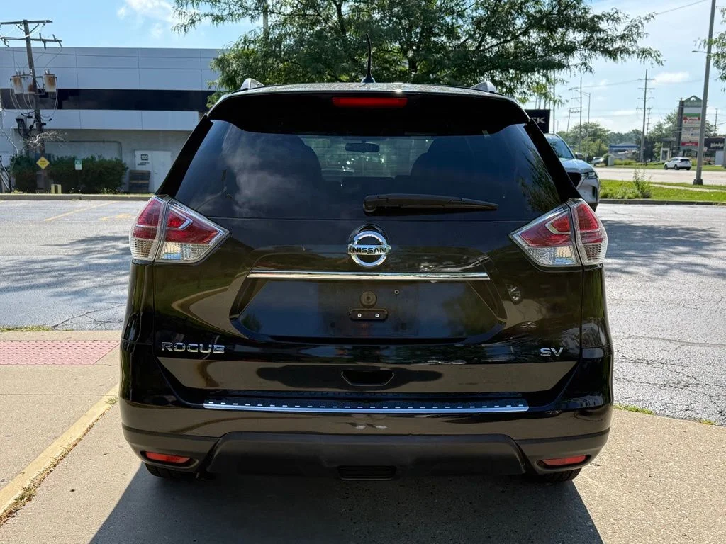 Used 2016 Black Nissan SV image 6