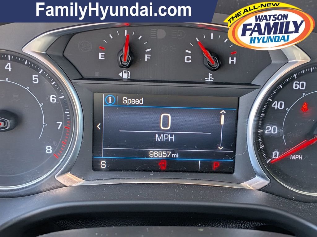 Used 2021 White GMC SLE image 13