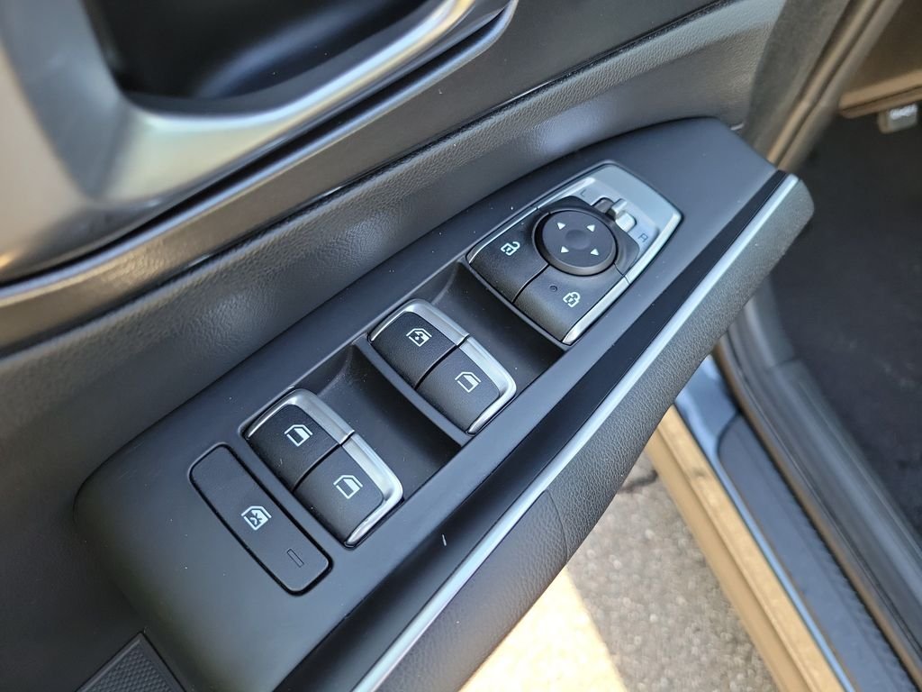 Certified Used 2022 Gravity Gray Kia LX image 21