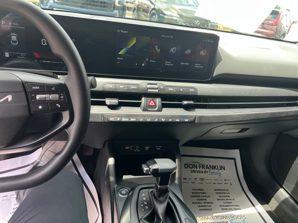 Used 2025 White Kia LX image 20