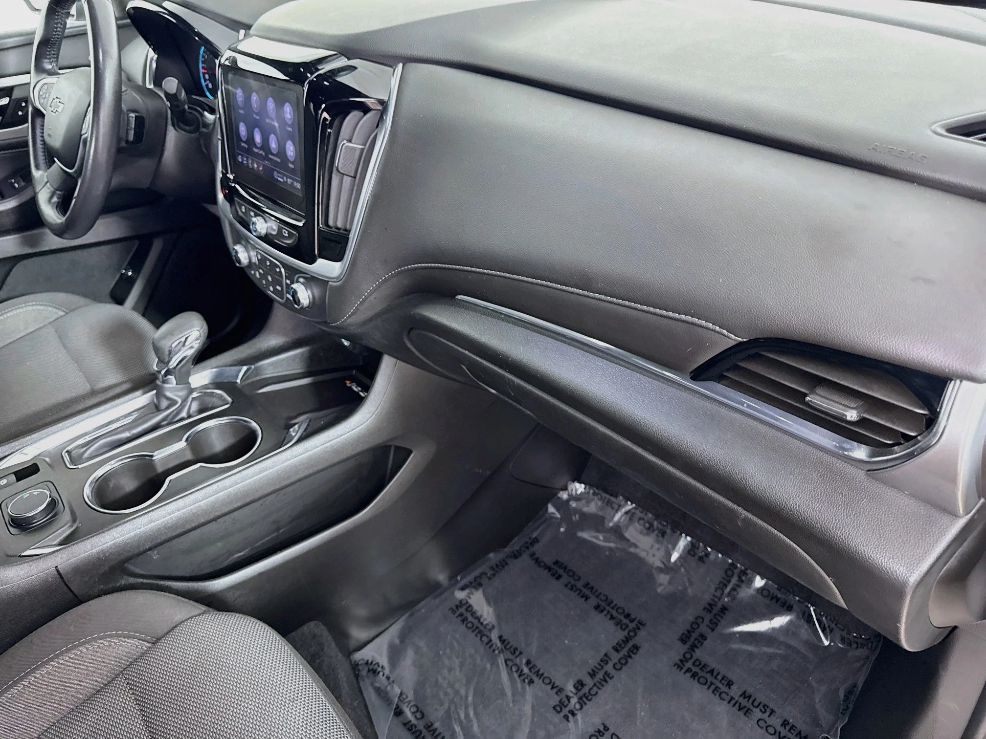 Used 2022 SILVER ICE METALLIC Chevrolet LT Cloth image 32