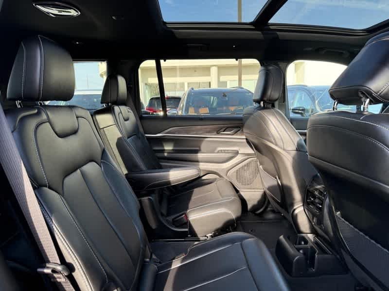 Used 2024 Baltic Gray Metallic Clearcoat Jeep Limited image 11