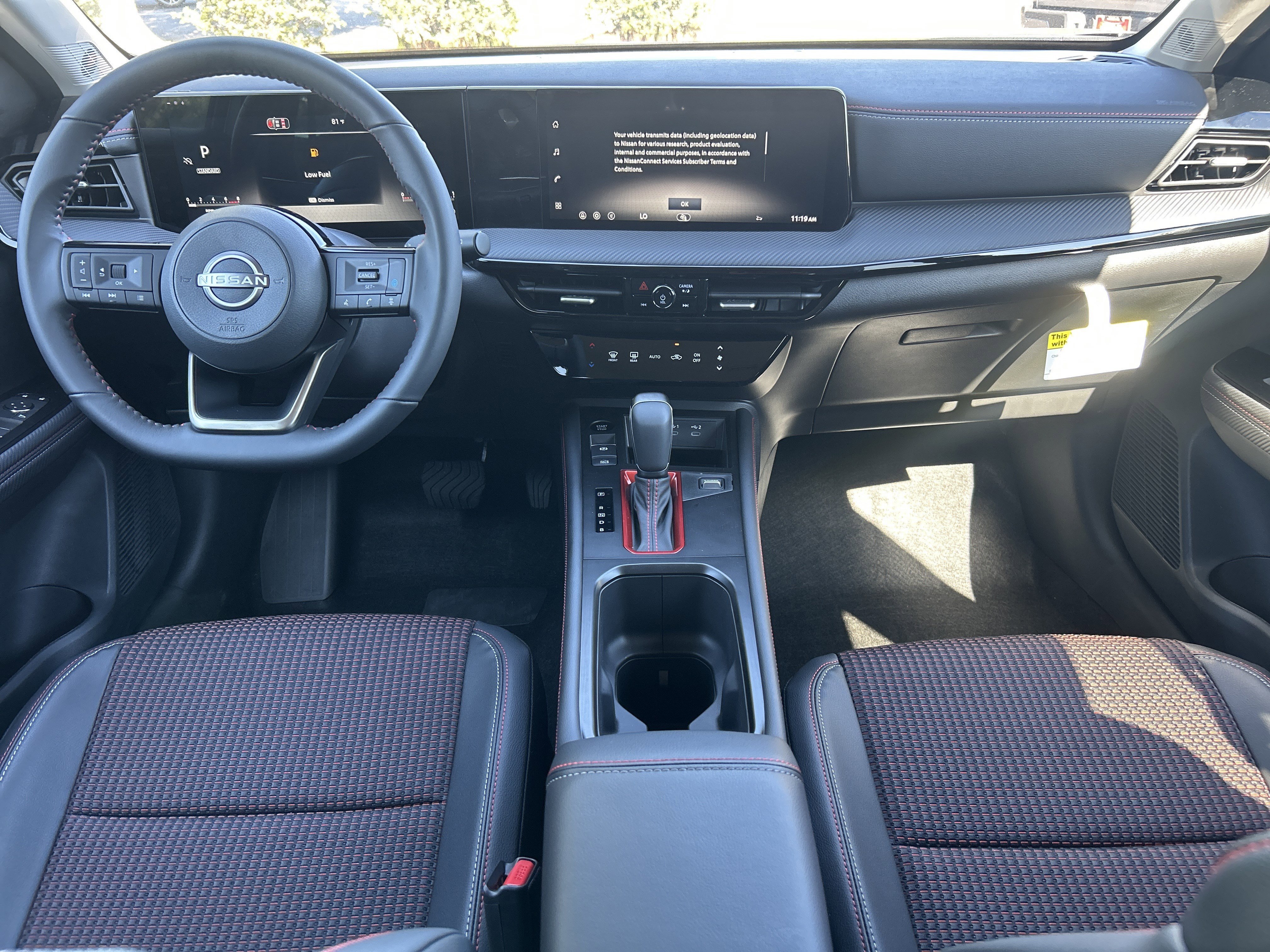 2026 Nissan KICKS SR - Photo 2
