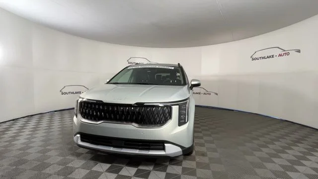 New 2026 Ivory Silver Kia EX image 3