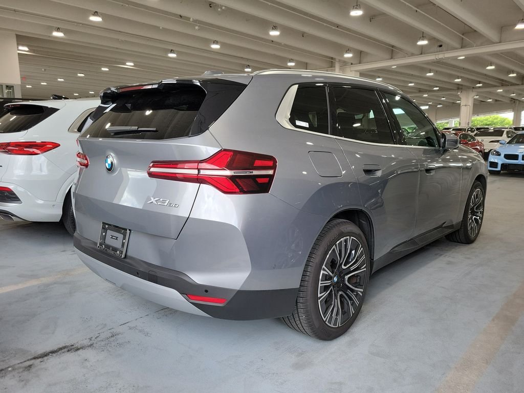 Used 2026 Skyscraper Grey Metallic BMW 30 xDrive image 3
