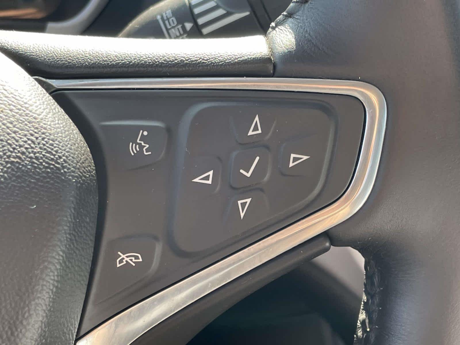 Used 2017 Heather Gray Metallic Chevrolet LT image 37