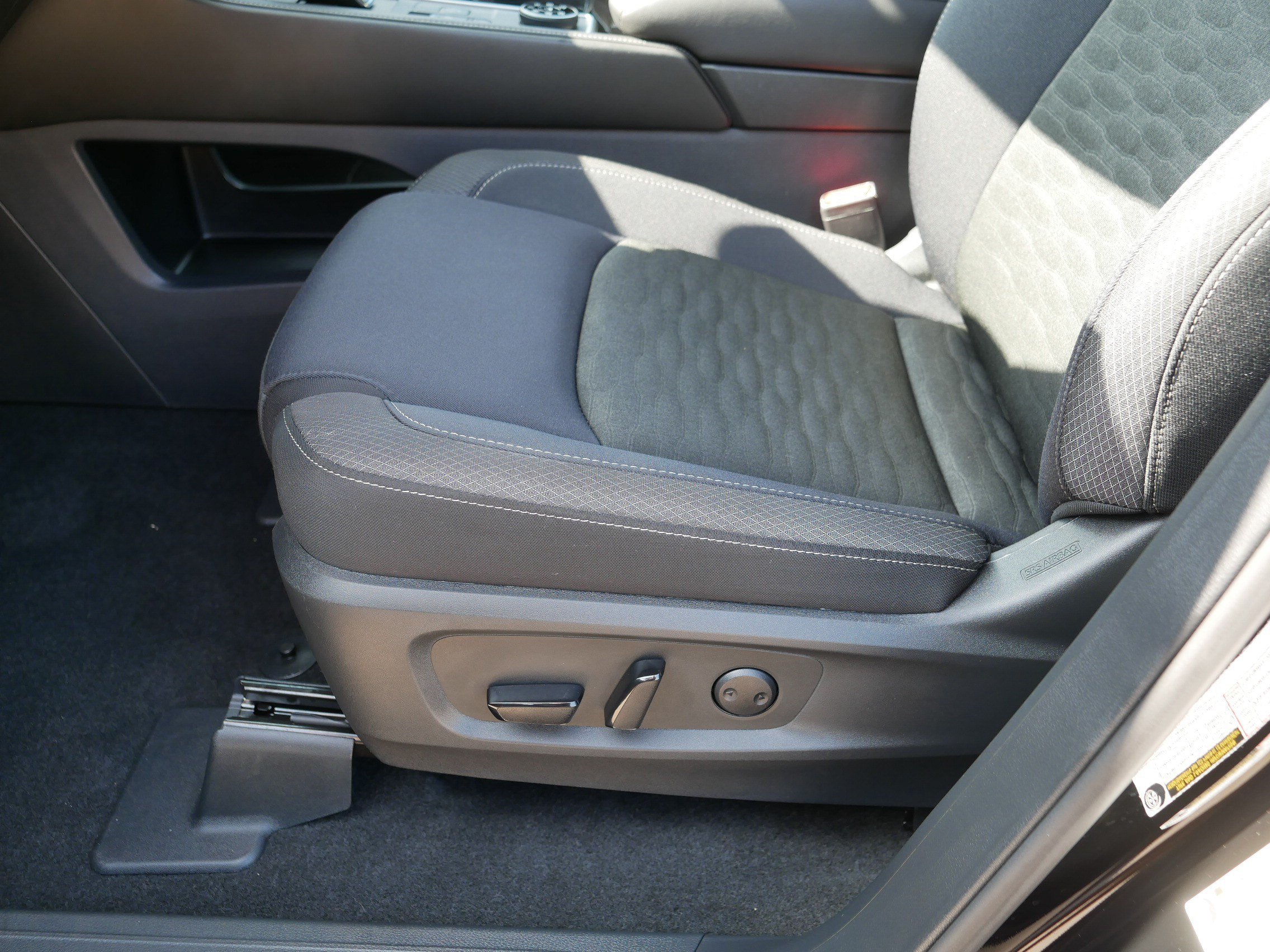 Certified Used 2025 Super Black Nissan SV image 20