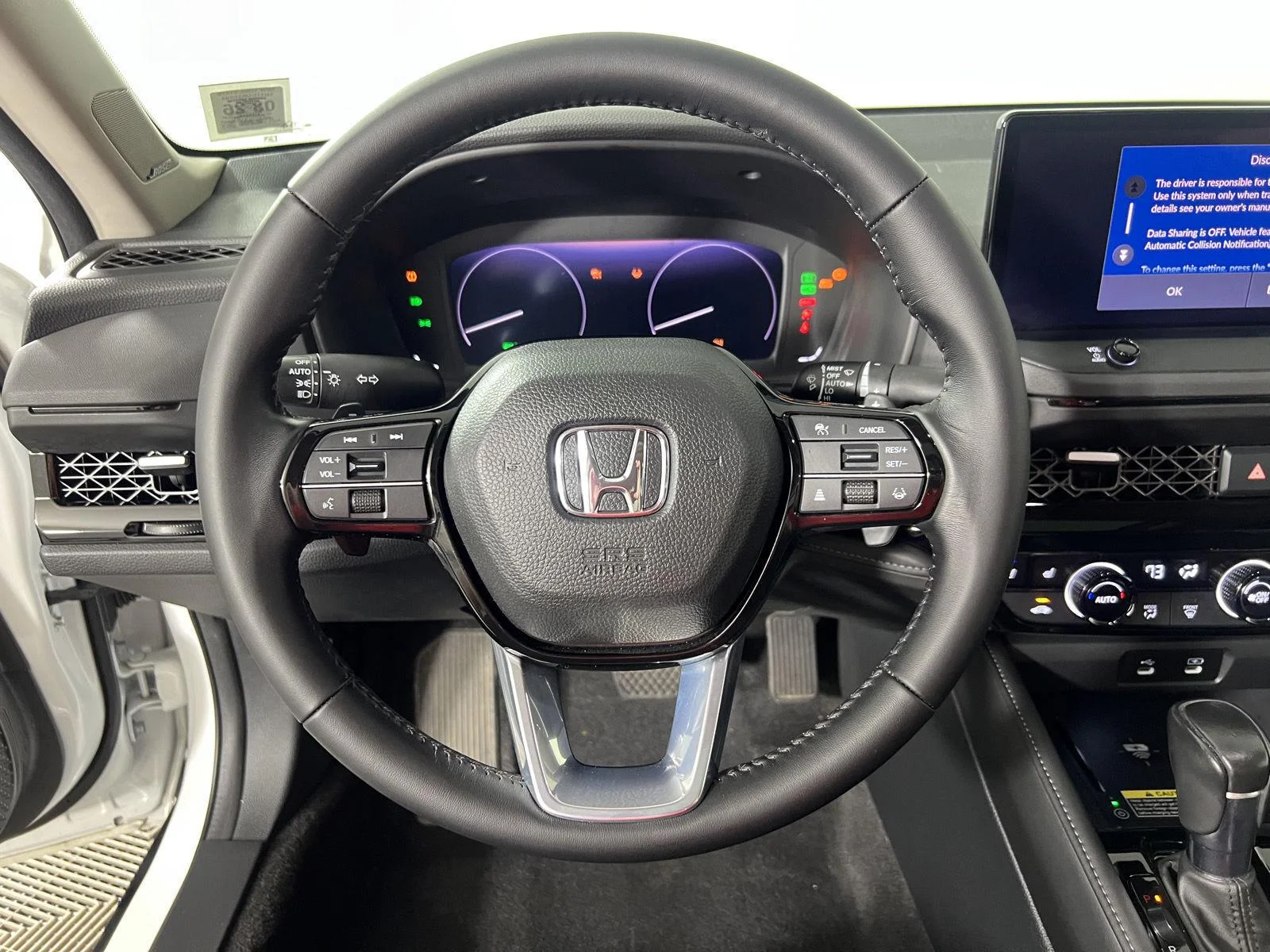Used 2023 Platinum White Pearl Honda Touring image 14