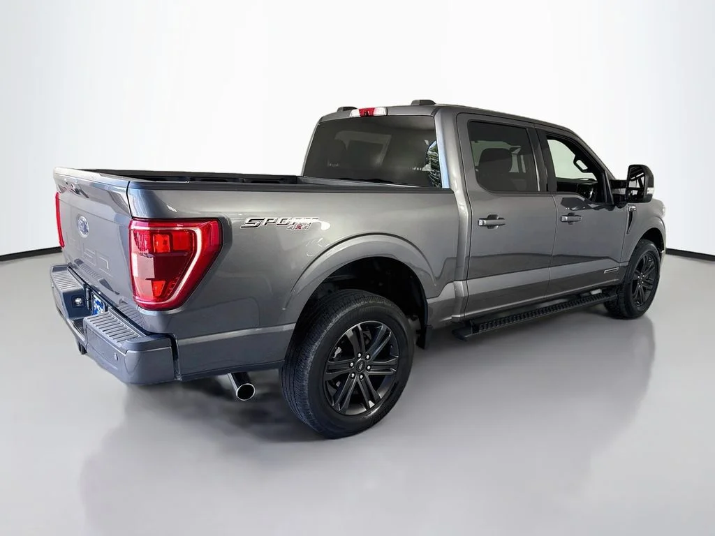 Used 2021 Carbonized Gray Metallic Ford XLT image 14
