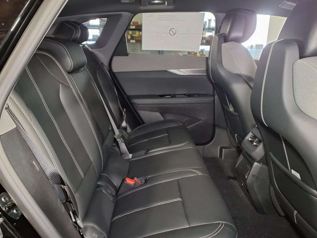 2027 Cadillac OPTIQ Sport - Photo 6
