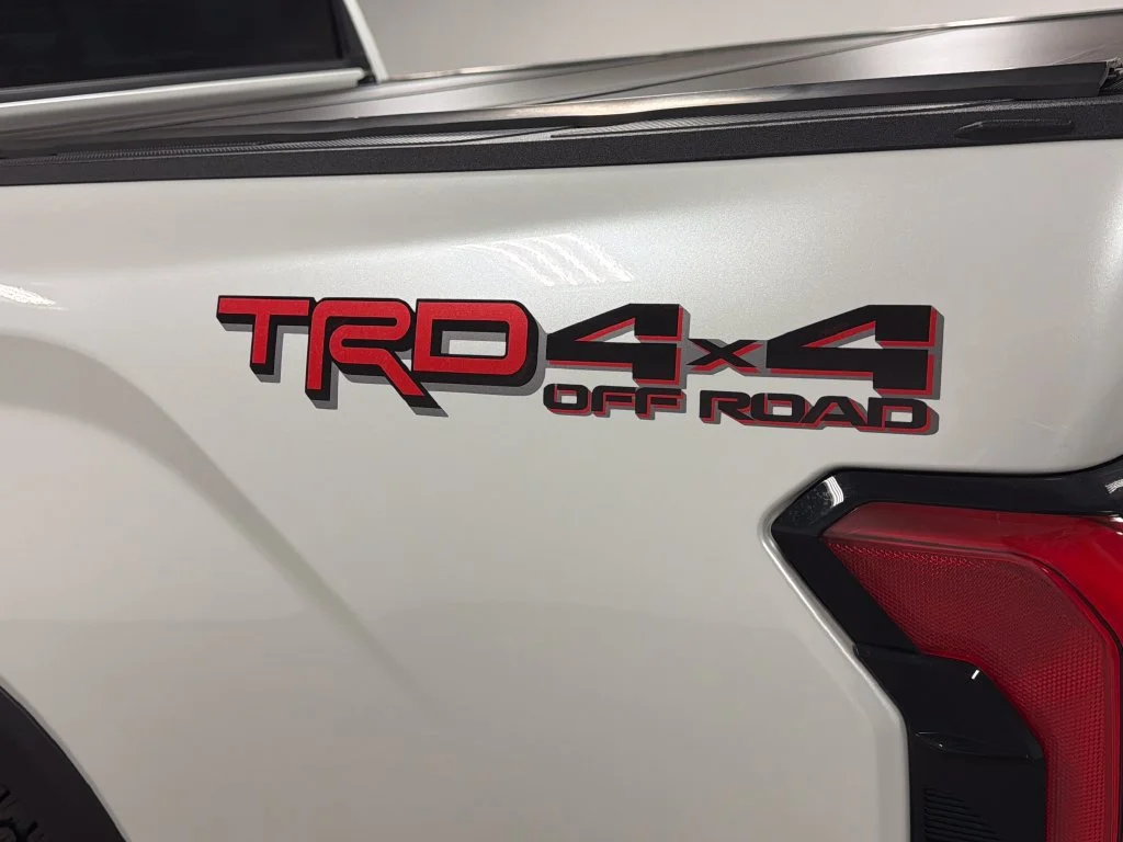 Used 2022 Off-white Toyota Limited image 15