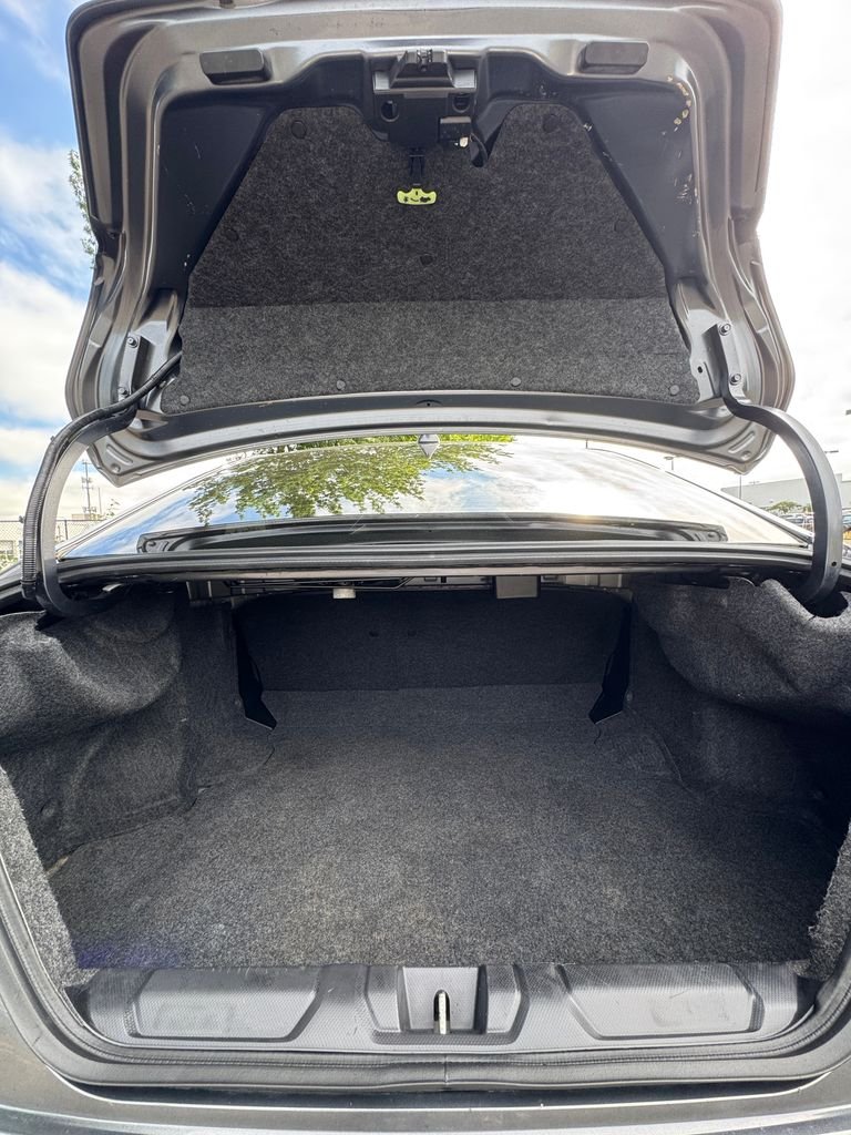Used 2022 Magnetite Gray Metallic Subaru Limited image 8