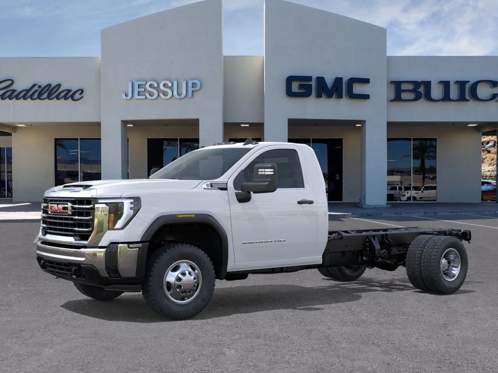New 2026 Summit White GMC Pro image 2