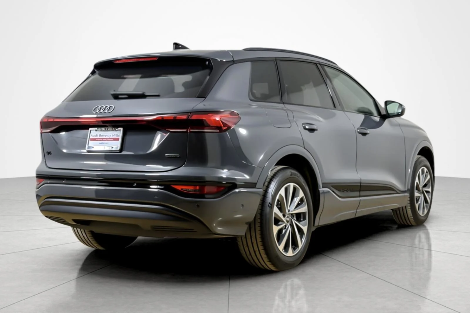 Used 2025 Magnet Gray Audi Premium quattro image 5