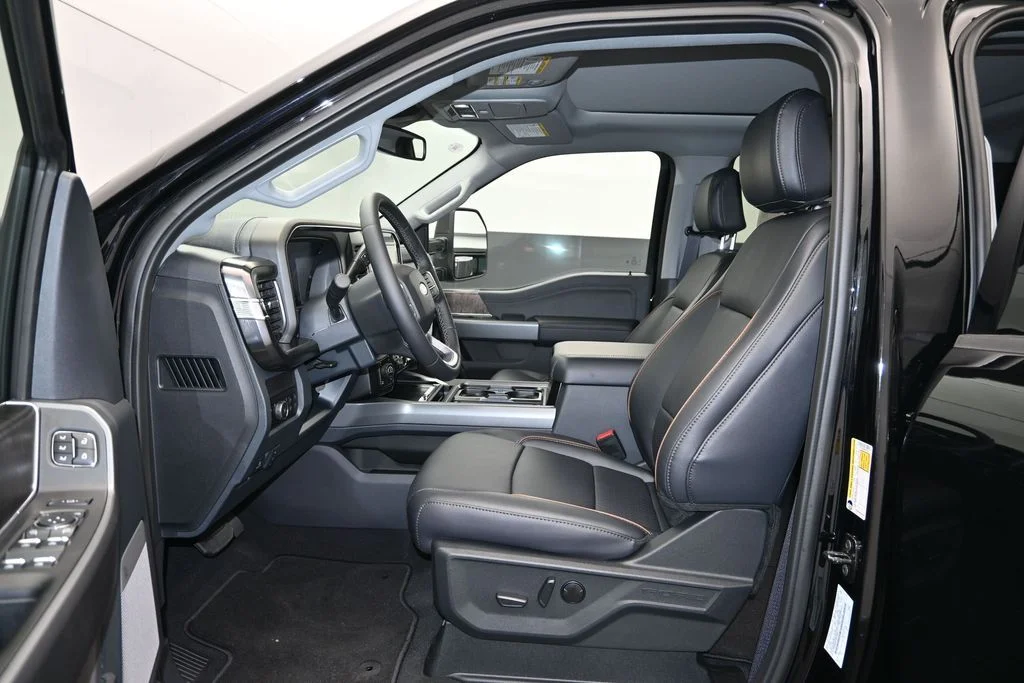 New 2026 Agate Black Metallic Ford F-250® Lariat® image 12
