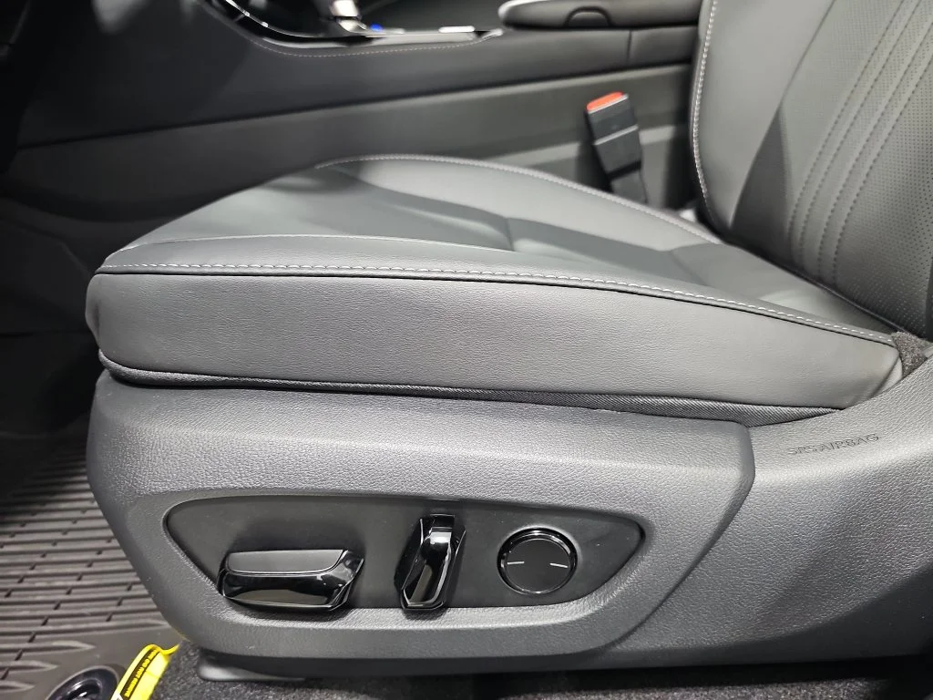New 2026 Ultra White Lexus PREMIUM image 28
