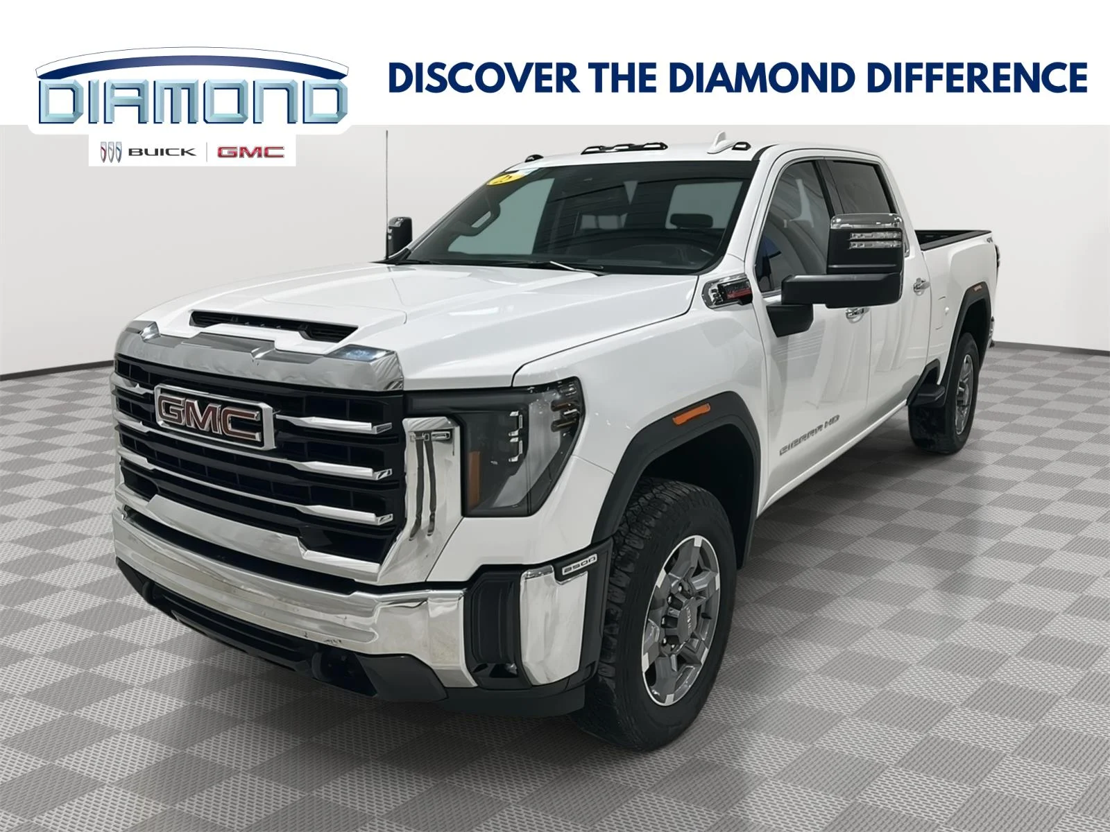 2025 GMC Sierra SLT 4WD Crew Cab Standard Box's photo
