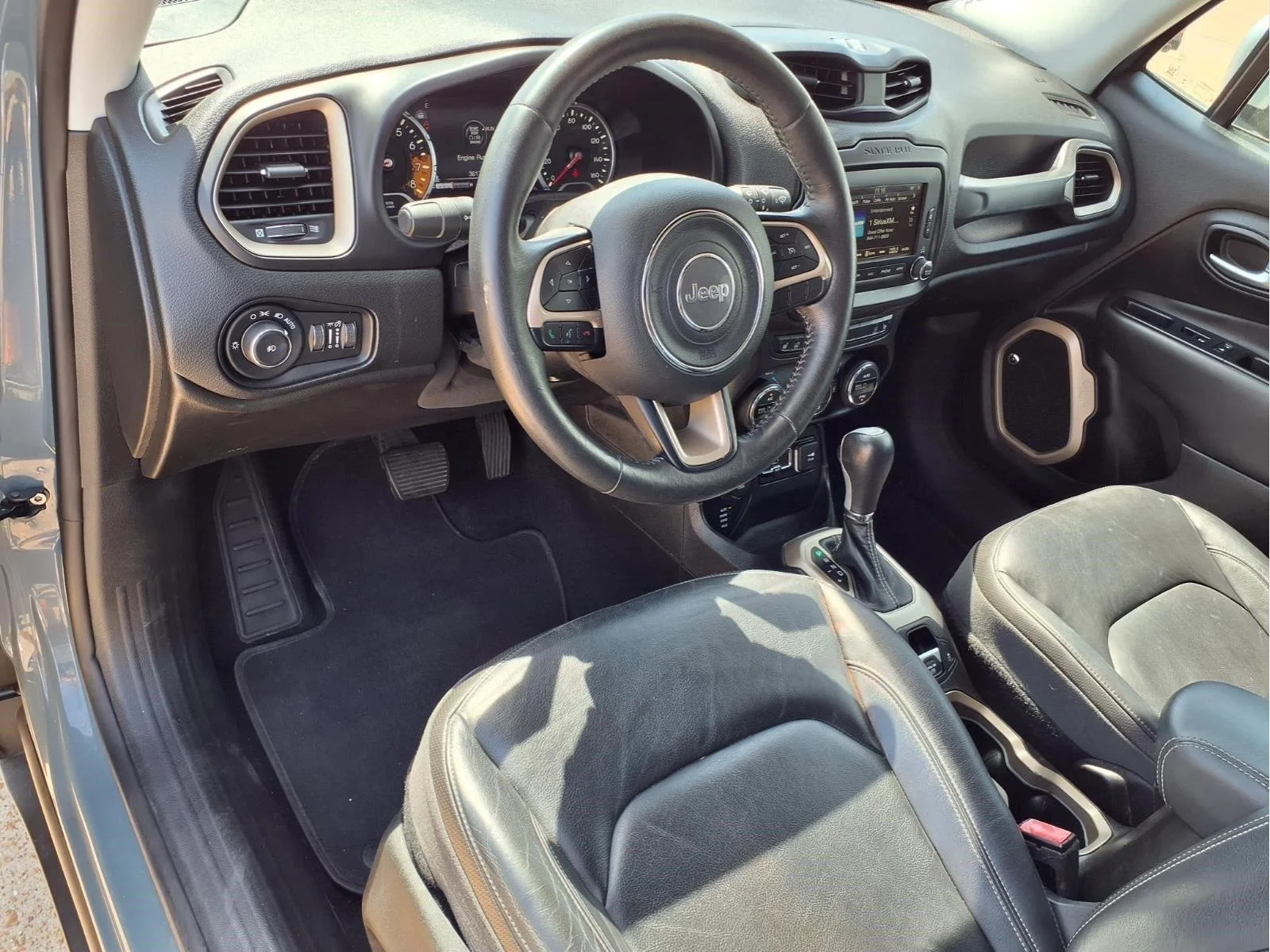 Used 2017 Anvil Jeep Limited image 17