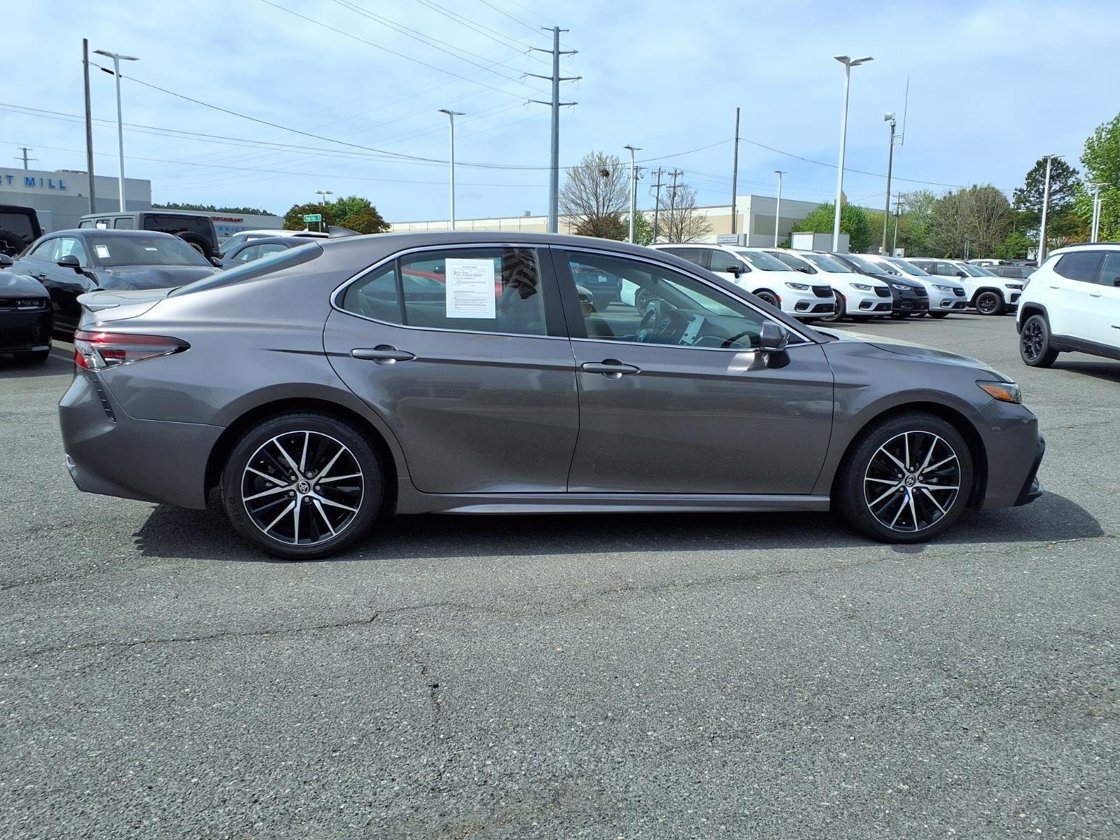 Used 2024 Predawn Gray Mica Toyota SE image 9