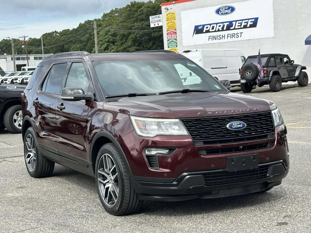 Used 2018 Burgundy Ford Sport image 3