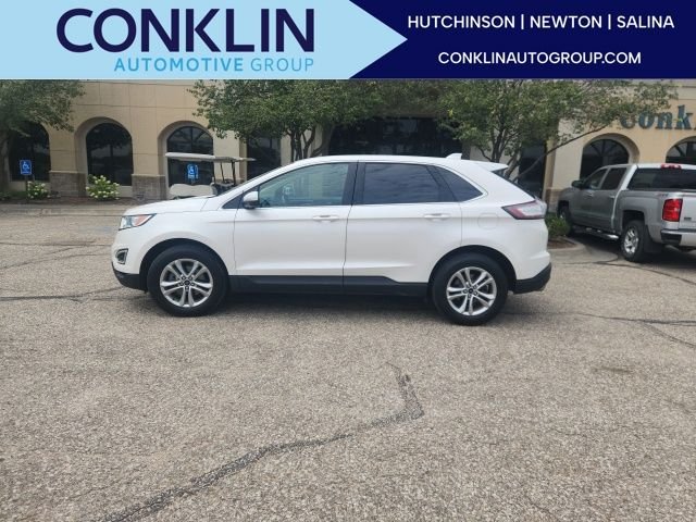 Used 2017 White Ford SEL image 1