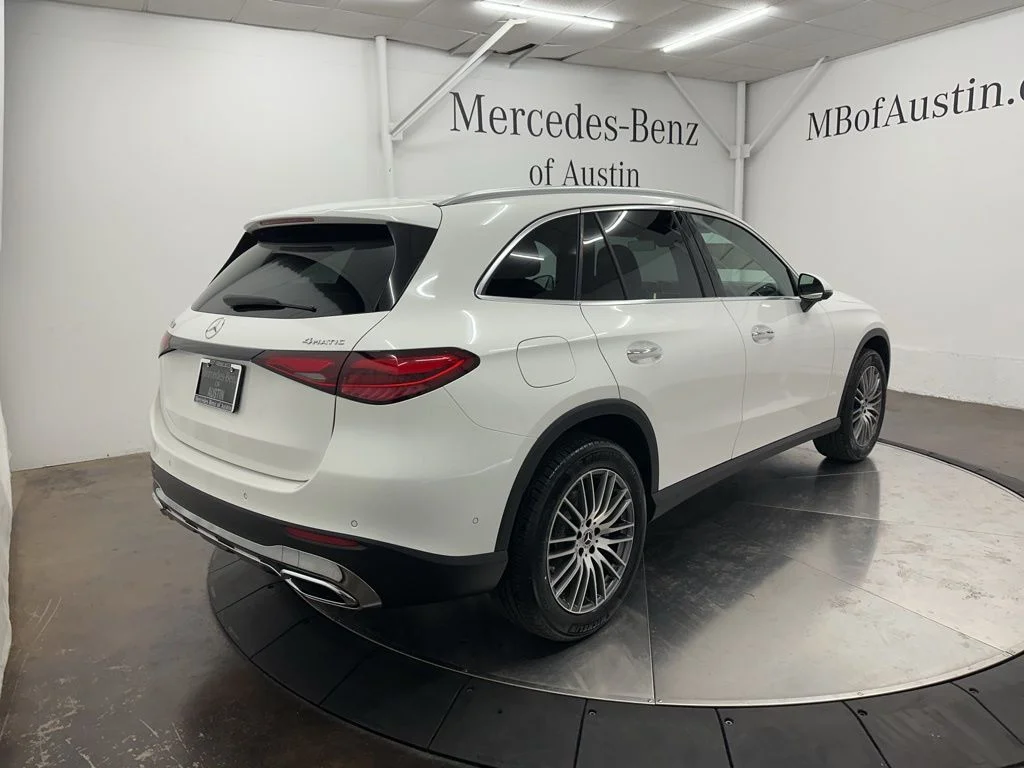 Used 2026 White Mercedes-Benz GLC 300 image 7