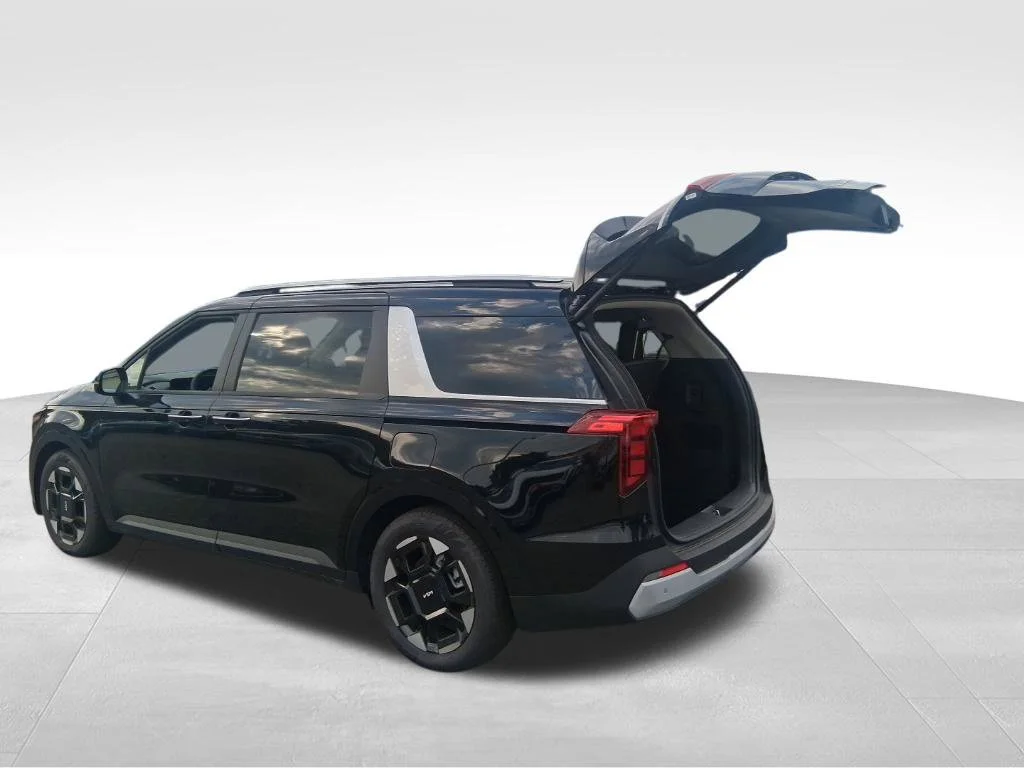 Used 2026 Gray Kia LXS image 14