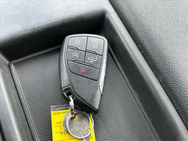 Used 2023 White Chevrolet LT image 31
