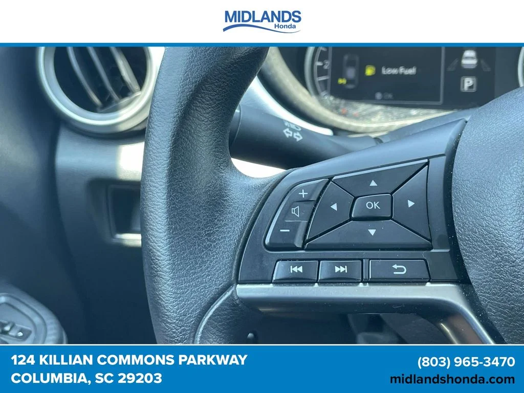 2025 Nissan Versa Sedan SV - Photo 21