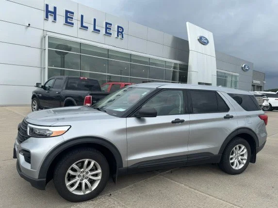 Used 2020 Silver Metallic Ford Base image 3