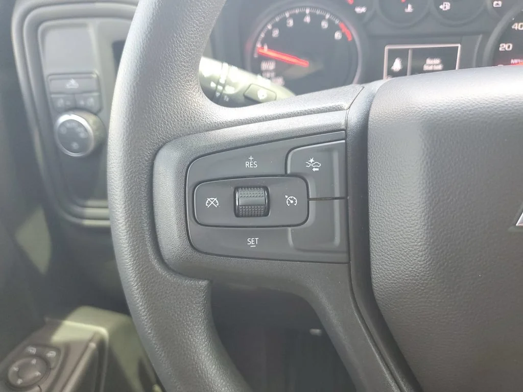 Used 2023 STERLING GRAY METALLIC Chevrolet Custom image 18