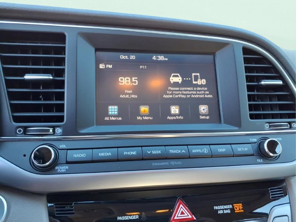 Used 2017 Gray Hyundai SE image 19