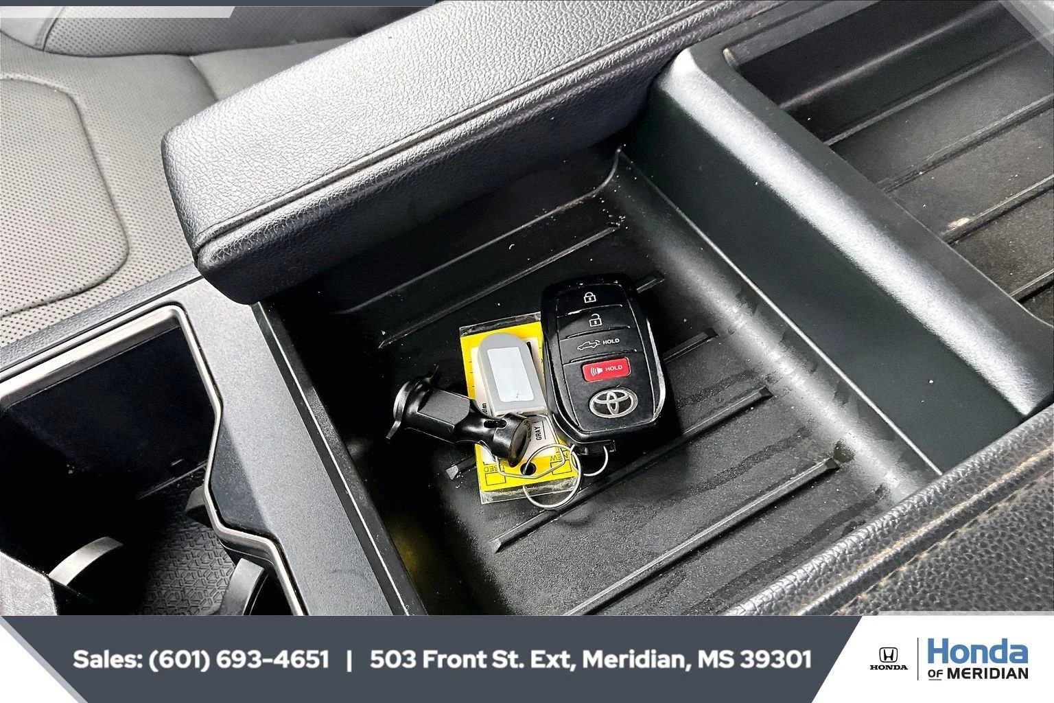 Used 2023 Magnetic Gray Metallic Toyota SR5 image 9