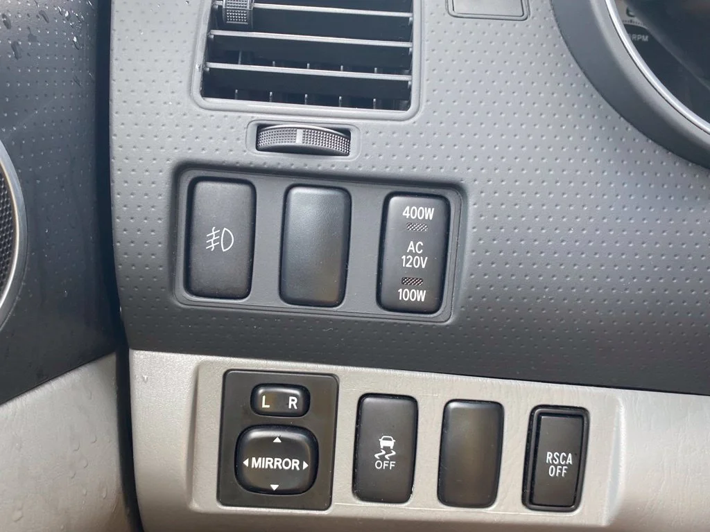 Used 2014 Gray Toyota Base image 27