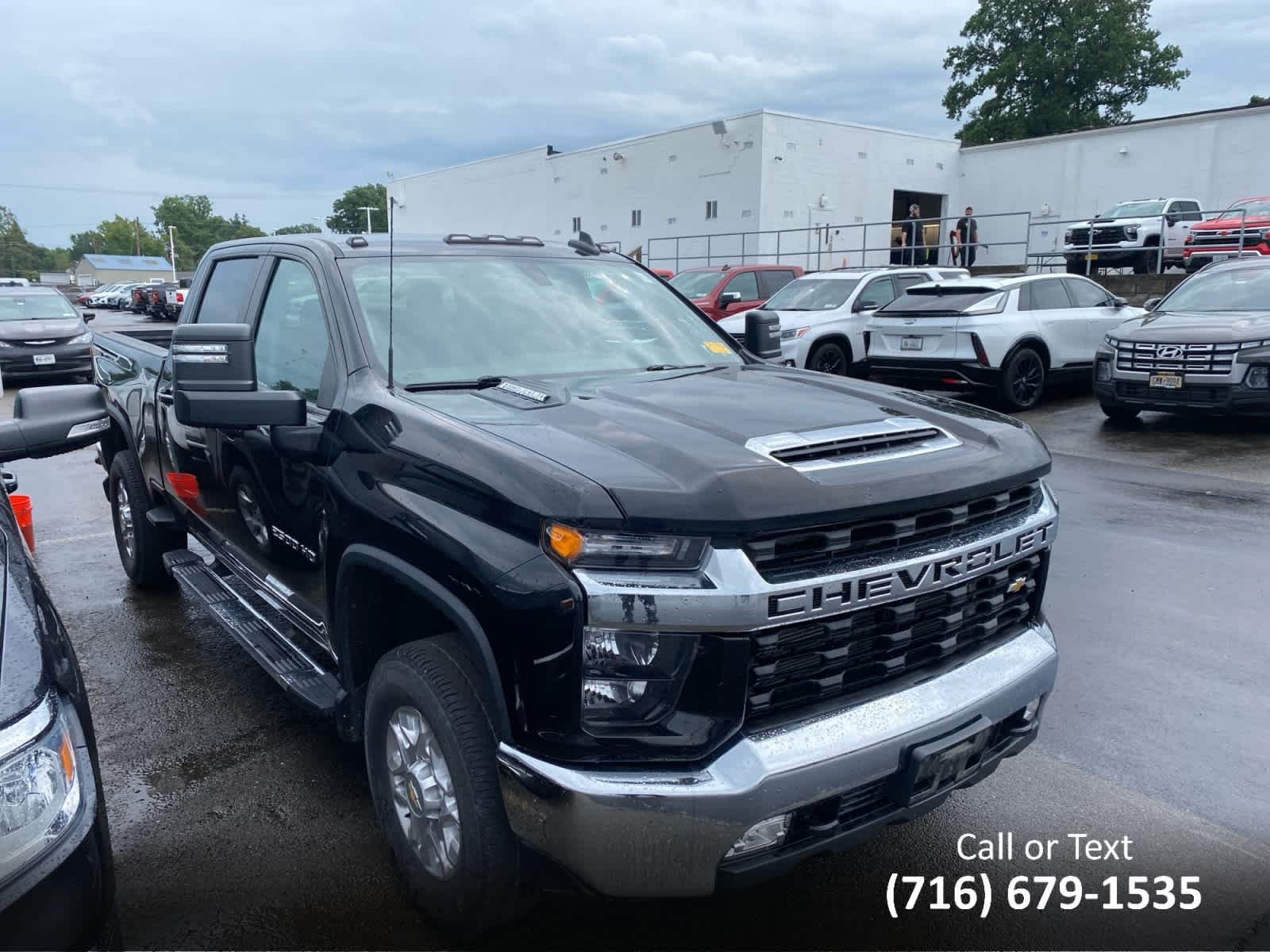 Used 2022 Mosaic Black Metallic Chevrolet LT image 2
