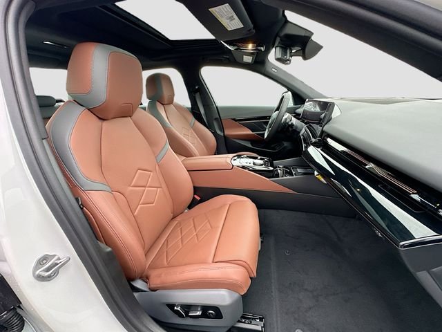 New 2026 White BMW 530i image 23