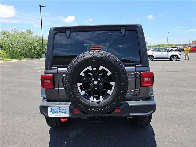 Used 2025 Gray Jeep Rubicon 4x4 image 4