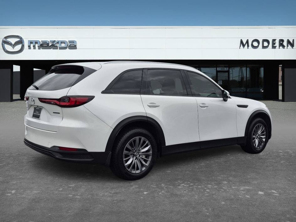 Used 2024 Rhodium White Premium Mazda 3.3 Turbo Preferred image 5