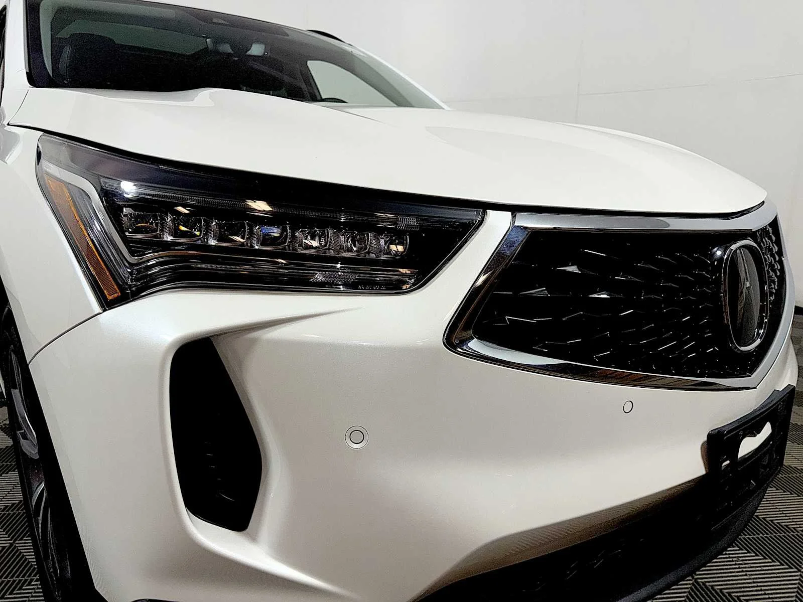 Used 2023 Platinum White Pearl Acura w/Technology Package image 25
