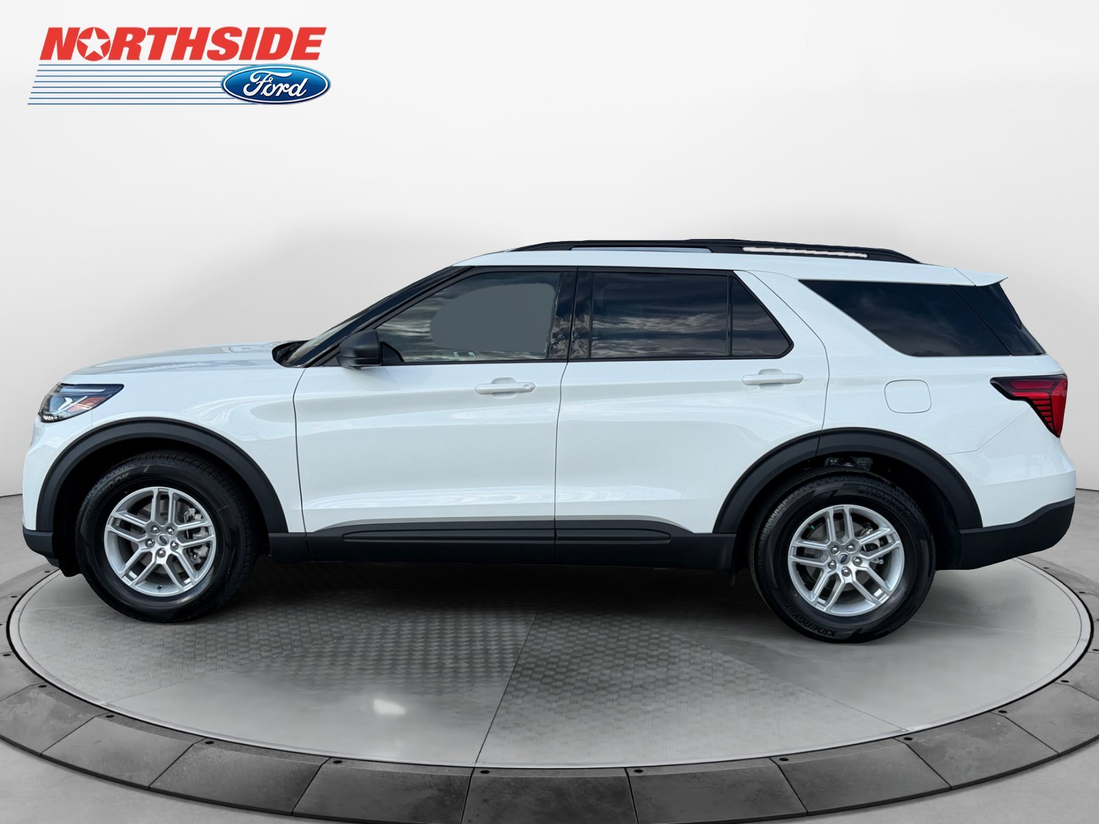 New 2027 Star White Metallic Tri-Coat Ford Active image 4