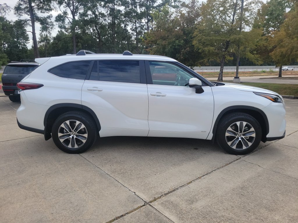 Certified Used 2026 Beige Toyota XLE image 9